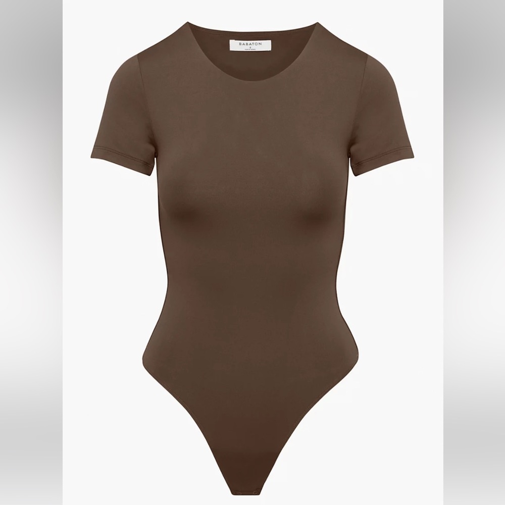 Aritzia Babaton Contour Crew Shortsleeve bodysuit